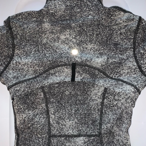 Lulu lemon define jacket athletic sport ru… - Picture 4 of 4